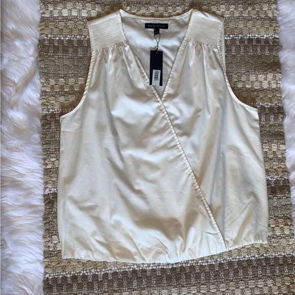 Banana Republic Top - Picture 2 of 8